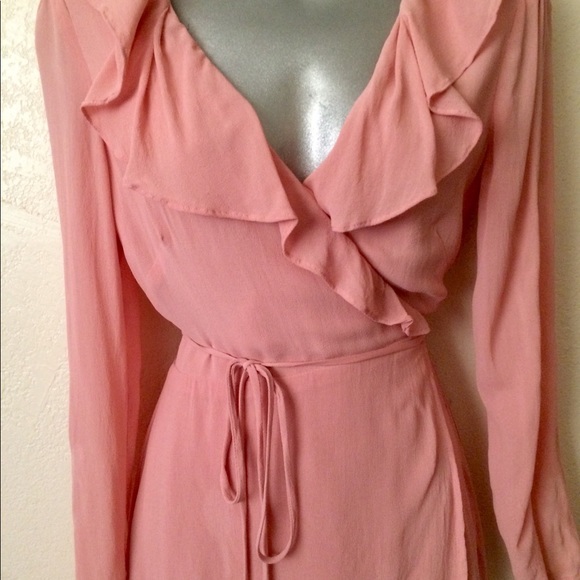 Reformation Sexy Chic Soft Pink Wrap-Dress - Picture 2 of 8
